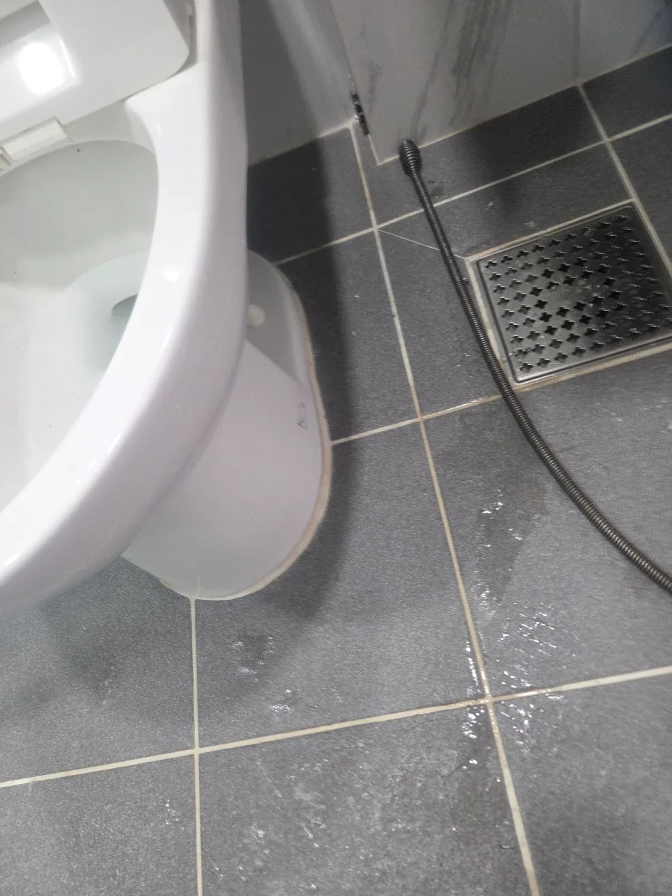 서구 변기막힘 작업 사진